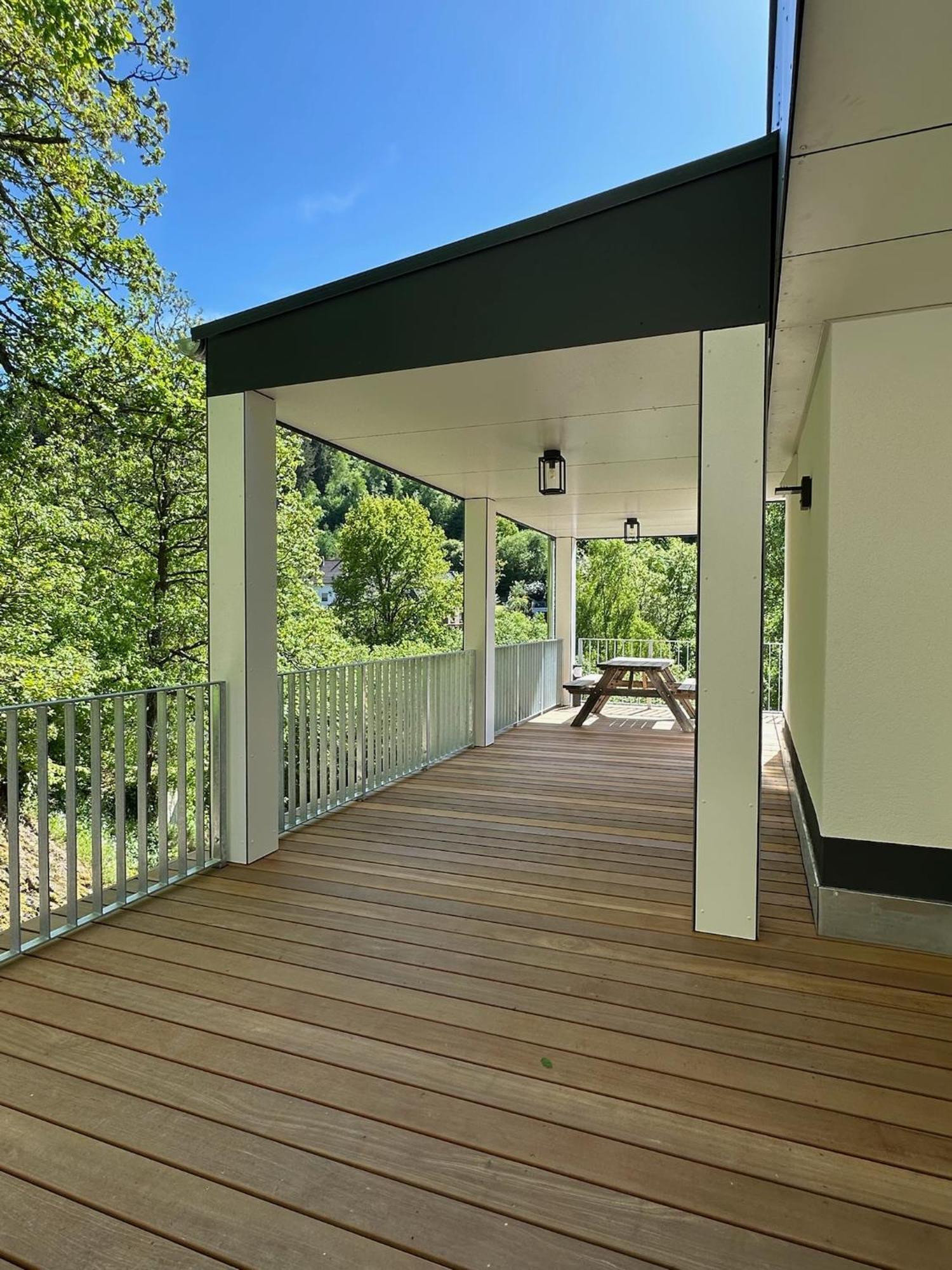 Villa Holgenbach - Penthouse- Und Ferienwohnung Im Nationalpark Eifel 施莱登 外观 照片